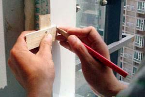 如何安装铝合金门窗滑轮视频,门窗安装门窗制作