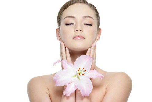 肌肤干性毛孔粗用什么护肤品,干性肌肤护肤推荐