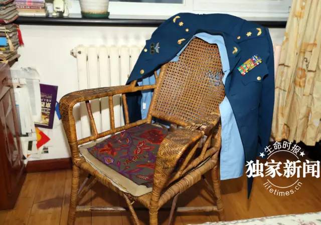 阎老走了,也许你熟悉舞台上的他,却未必了解生活中另一个他