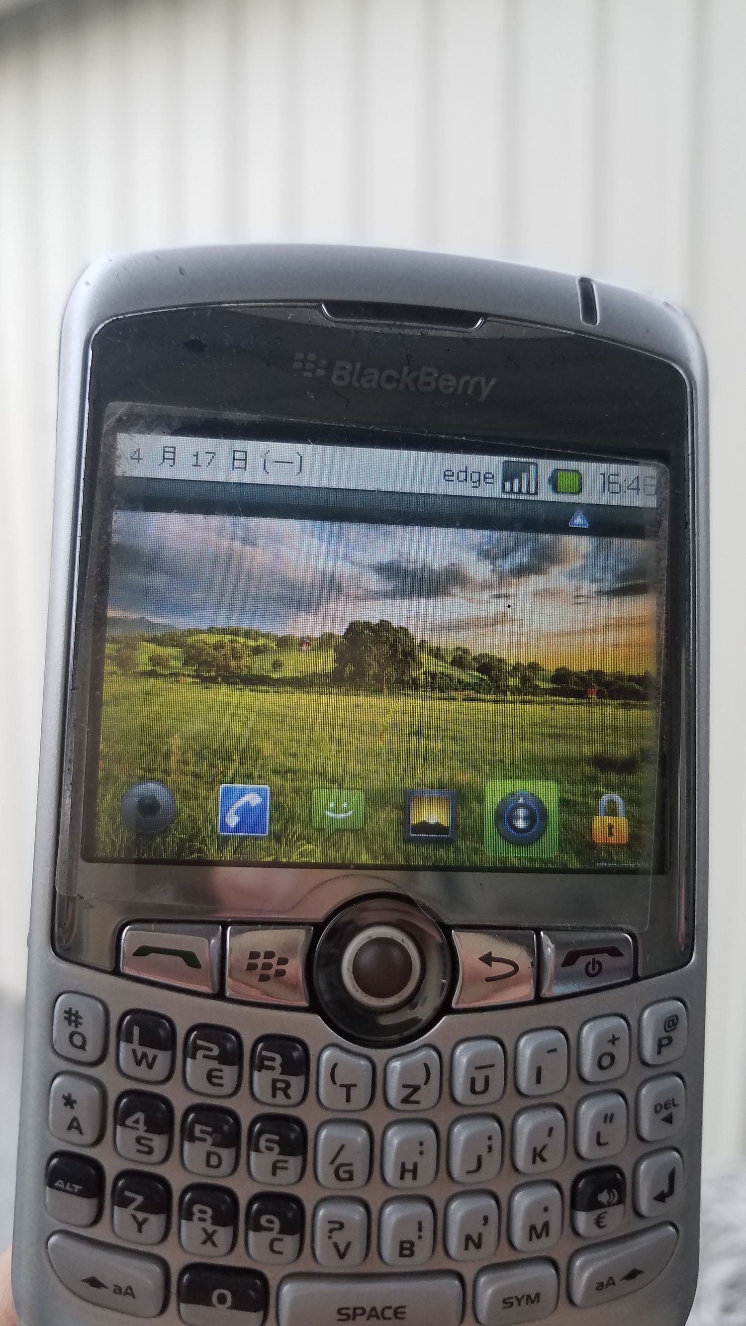 情怀充值！80块买的黑莓8310做备用机体验