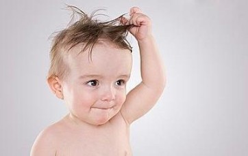 孩子晒伤一年皮肤如何恢复,小孩子晒一下太阳好吗