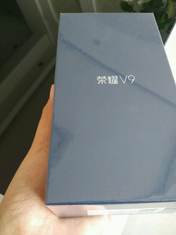 荣耀v9深度评测开箱,荣耀v9开箱图