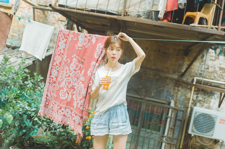 如何与女生聊天找话题,如何与女生聊天