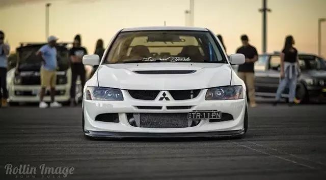 本想把EVO卖掉跳出改装坑，买了高尔夫7R后却又重新“吸毒”