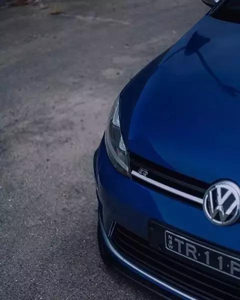 本想把EVO卖掉跳出改装坑，买了高尔夫7R后却又重新“吸毒”