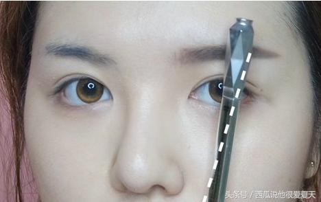 韩系猫眼妆怎么化妆,烟熏猫眼妆怎么化妆