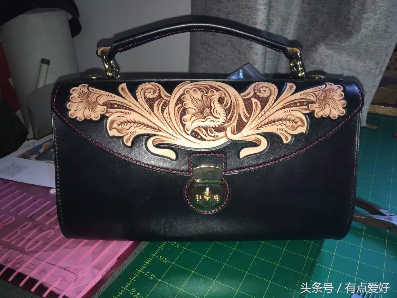 最简单的皮雕图片,简单介绍皮雕