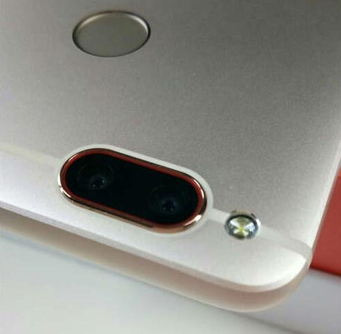 鍔瘮浜歾17mini鏇存崲澶栧睆,鍔瘮浜歾17mini鏇存崲鐢垫睜