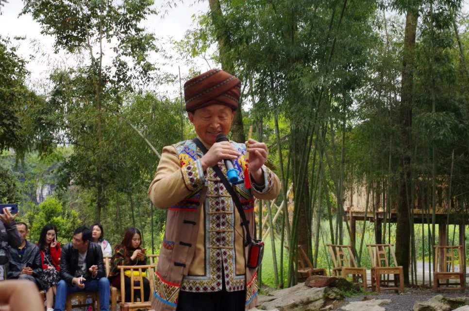 跟着爸爸去露营古镇,跟着爸爸去体验生活