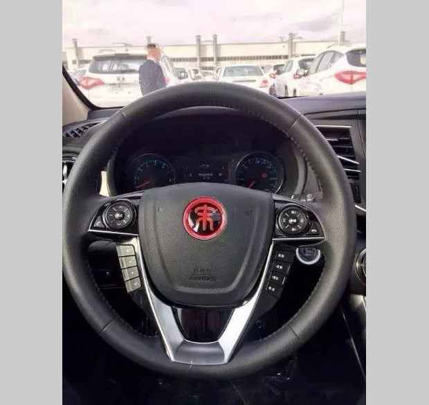 16款比亚迪宋1.5t盖世版,比亚迪宋混动1.5自吸和1.5t哪个好