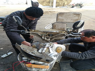 锂电池正确充电方法视频教程,锂电池正确充电方法四轮