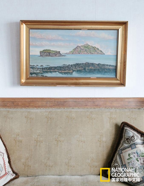 大西洋上的最美丽的小岛,大西洋上有一个苦逼的小岛