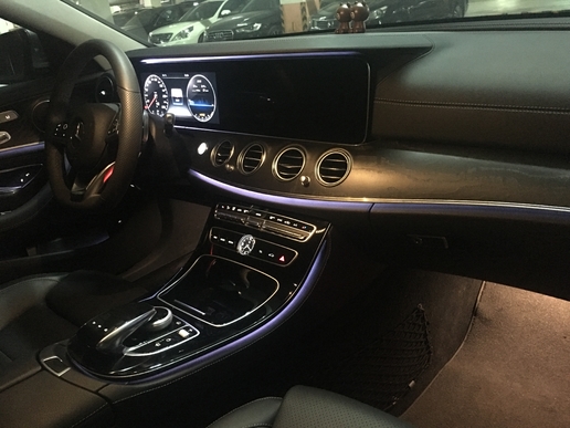 原来你是这样的奔驰E200L！一个靠谱女司机的野蛮选车体验