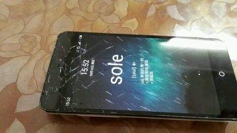 十大容易碎屏手机,手机容易碎屏是什么原因