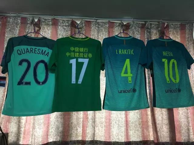 一次晒球衣活动却促成两位球迷的终身大事，故事是这样的……