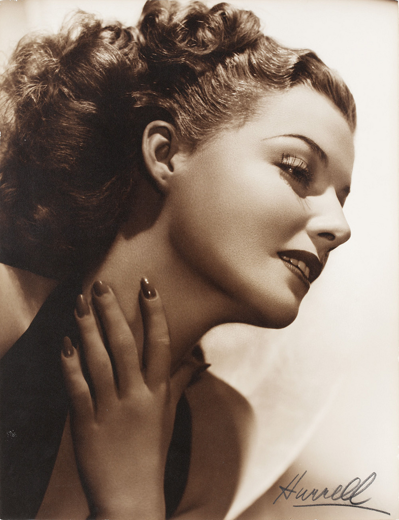 她改短了自己的名字，竟迅速大红大紫，一周收到250封求爱信