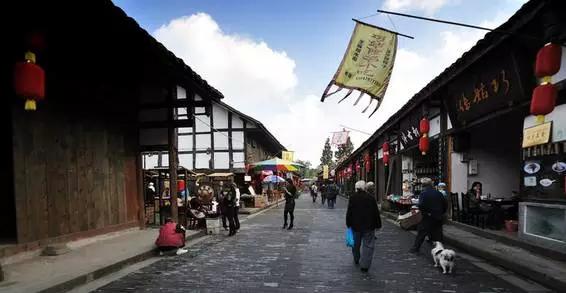 2022春节成都周边有年味的古镇,成都周边旅游人气最旺的十大古镇