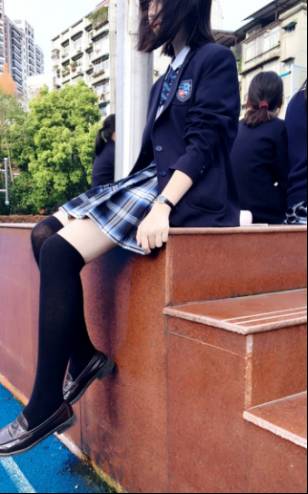 武汉高中校服最好看的几所学校,水果湖中学校服