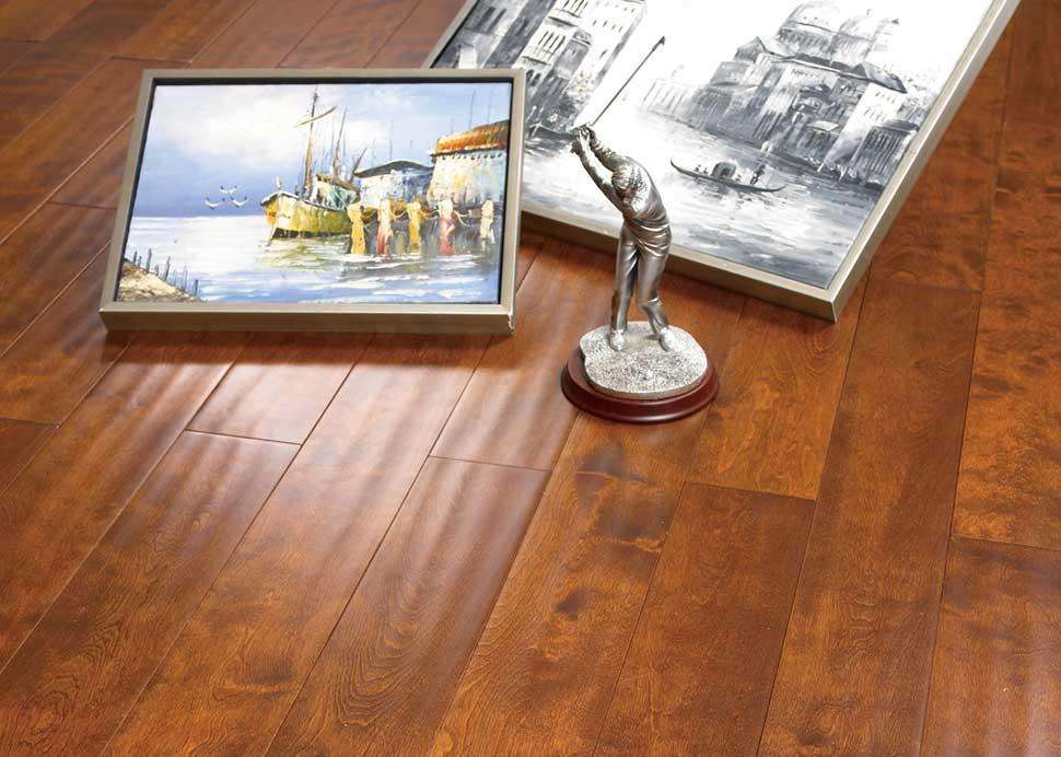 实木地板和强化地板哪个贵,实木地板木纹砖哪个贵