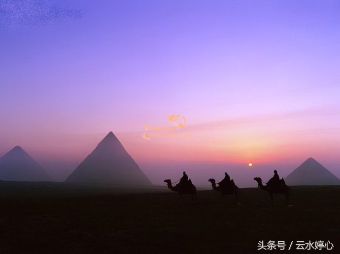 余秋雨千年一叹朗读,余秋雨千年一叹敦煌