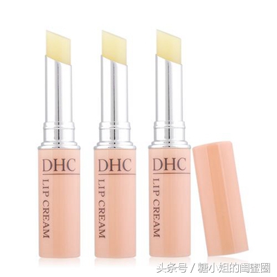 口红呼唤我,唇膏需要我,嘴巴很忙的