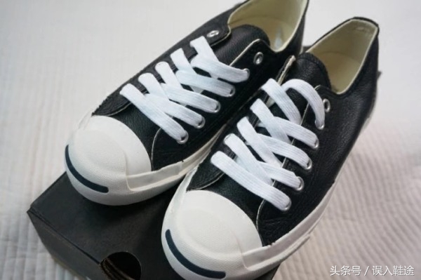 夏天男生穿什么鞋透气又舒适,女生觉得男生穿什么品牌鞋好看