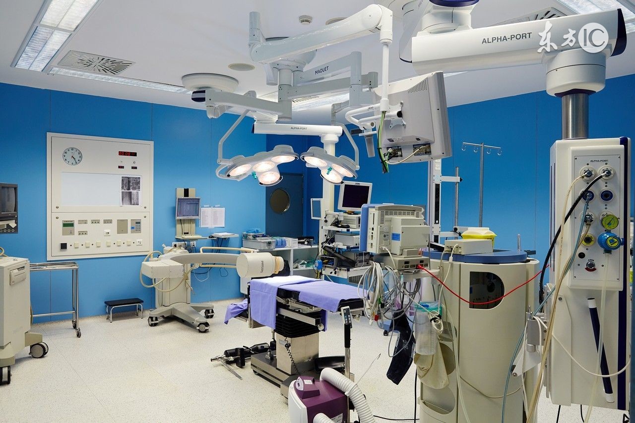 海归专家回家路遇心脏病人完整版,海归专家回家路遇心脏病人