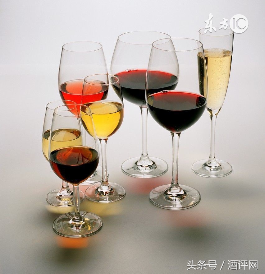 白兰地威士忌伏特加朗姆香槟,白兰地伏特加朗姆酒哪个好喝一点