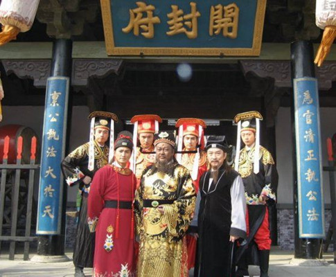 这个“黑面人”,才是“人民的名义”的真正代表!