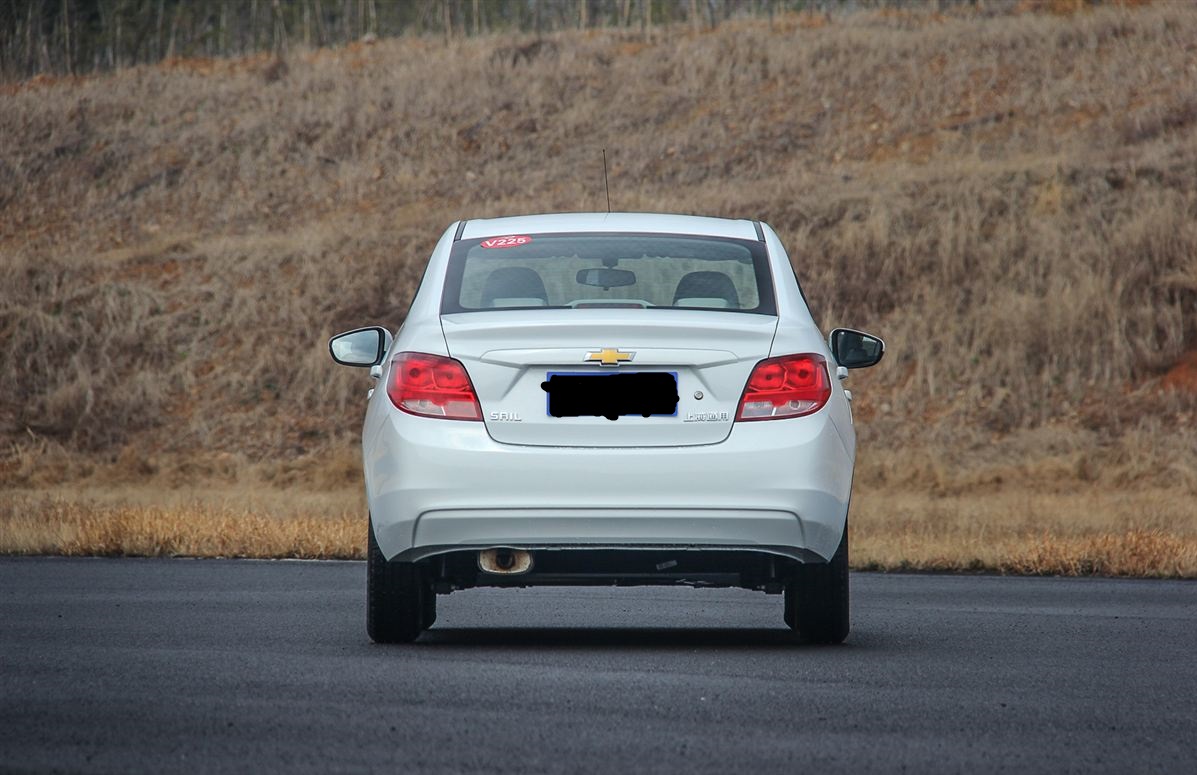 雪佛兰新赛欧两厢参数,雪佛兰新赛欧三厢怎么样