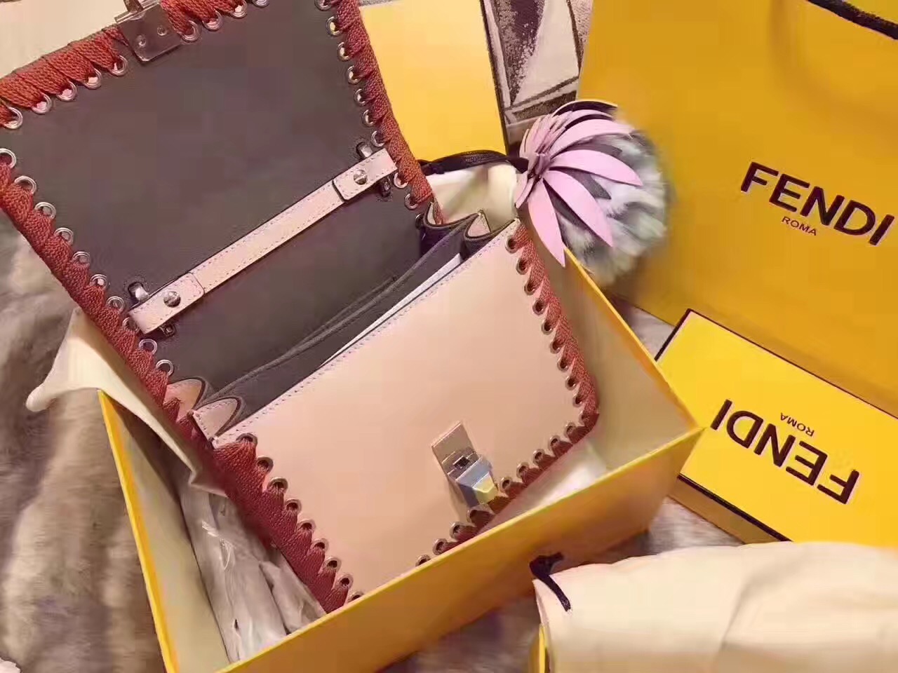 fendi包包哪一款最好看,fendi包最新款