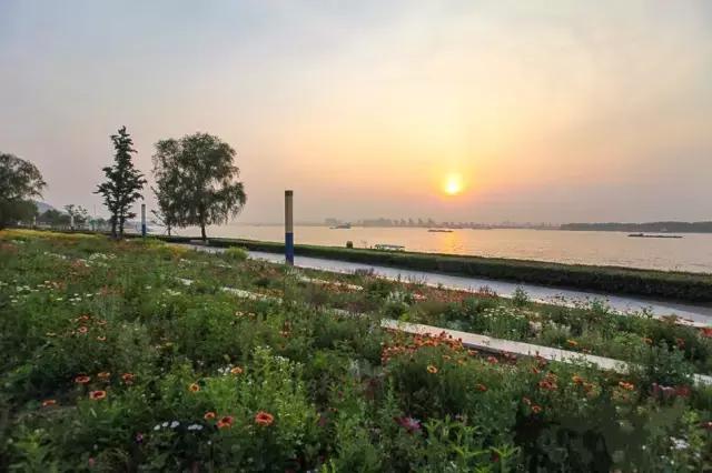 不花一分钱游遍美景,不花一分钱游遍全世界