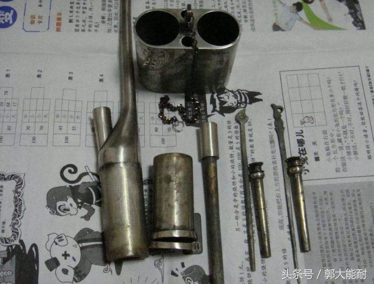 黄铜水烟筒老物件,五六十年代水烟筒老物件图片
