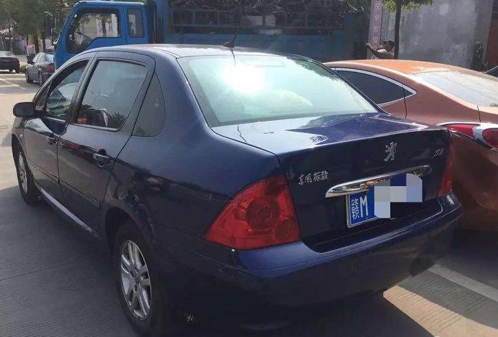 浪漫法国车标致307,地盘很扎实噪音小内饰丑油耗很高