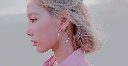 剪了短发不好看,剪了短发不蓬松