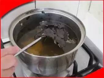 家里锅烧焦了用什么法能去掉,家里的锅烧焦了怎么能洗干净