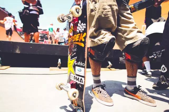 据圈内人说，鞋头们最近都在疯狂购入这双鞋！