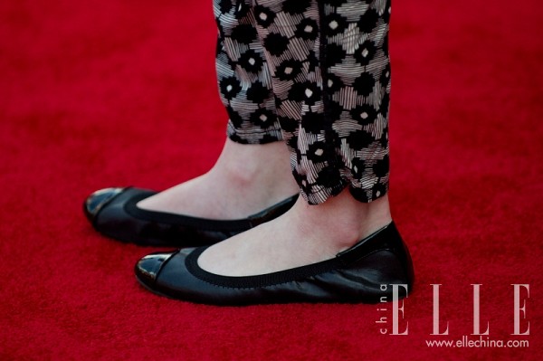 母亲节送妈妈鞋子百搭,母亲节送给妈妈的平底鞋