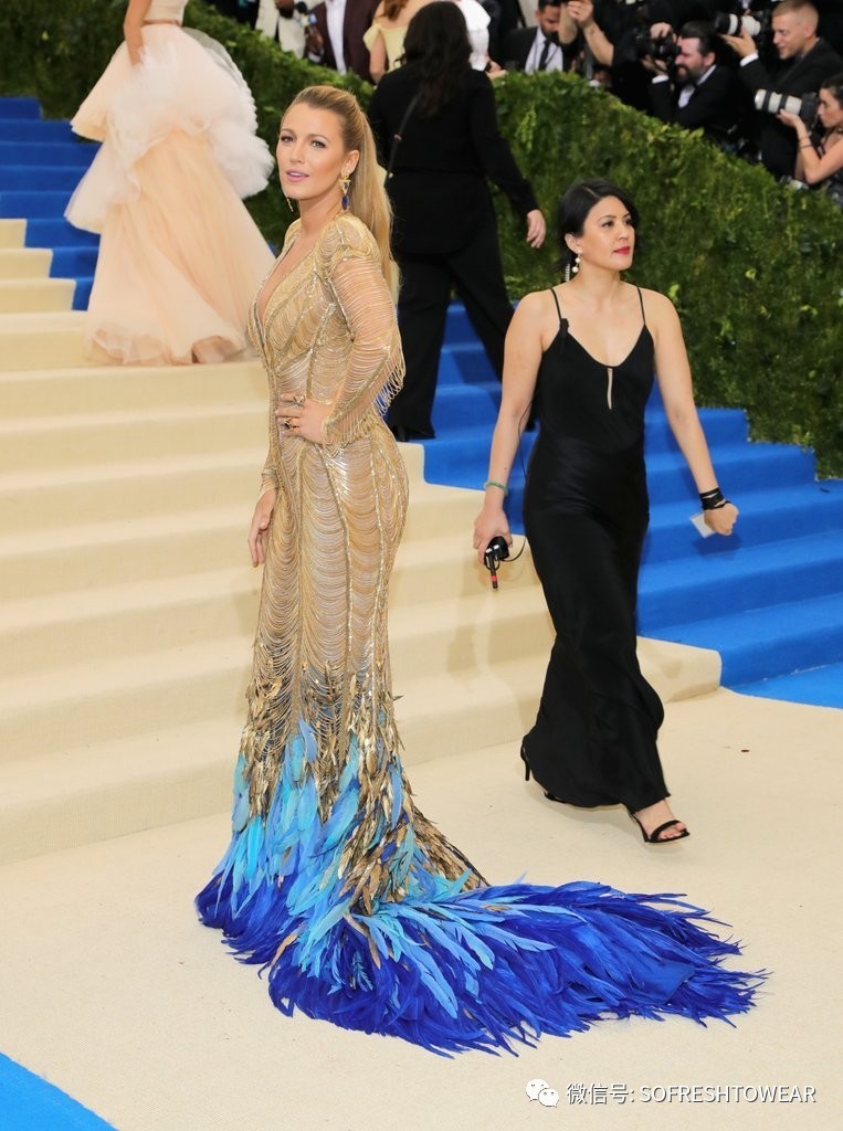 给你一百万｜你愿意买件衣服还是买辆车子？