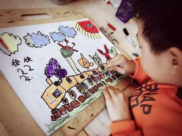 画托马斯小火车幼儿,小火车儿童画怎么画