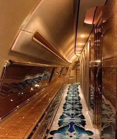 穷玩车富玩表顶级富豪,各大富豪的私人飞机