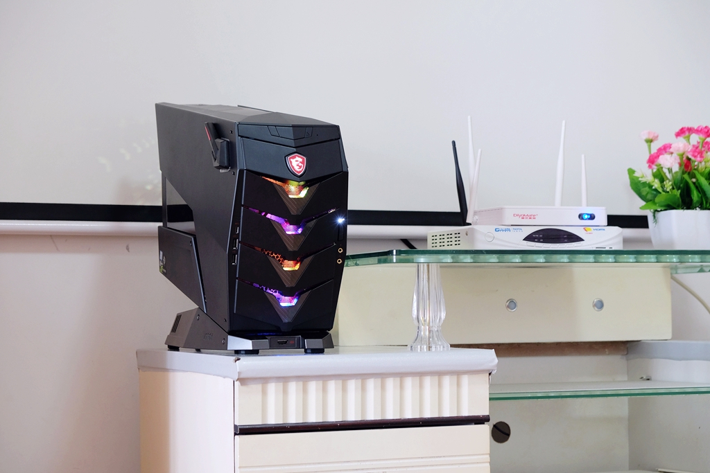 是谁？重新定义电竞主机，全面实测：宙斯盾3/Aegis3