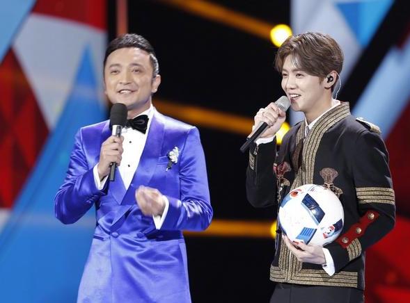 鹿晗鞠婧祎天作之合,鹿晗鞠婧祎多年前同台