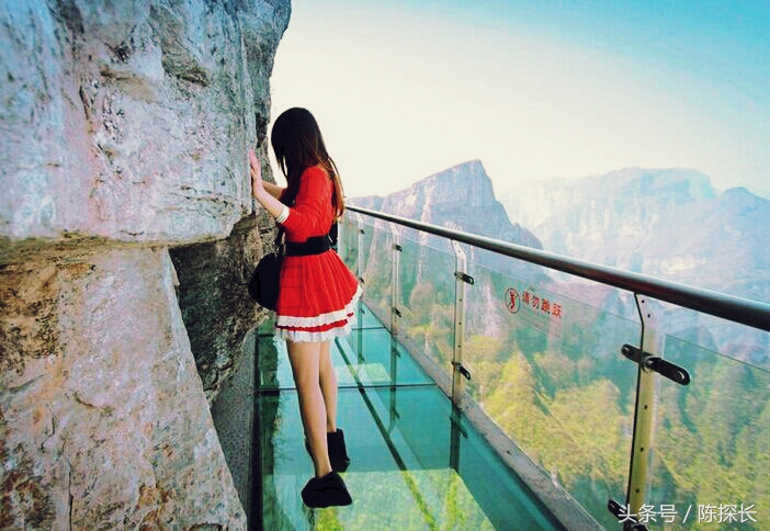 全国玻璃栈道旅游景点,中国十大玻璃栈道景点介绍