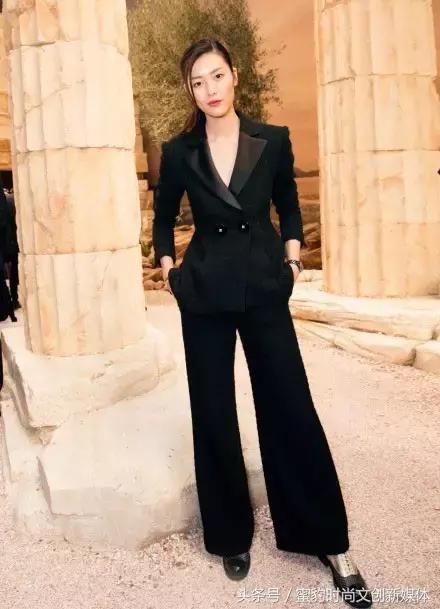 2018香奈儿早春款式,香奈儿优雅风格时装