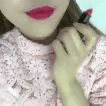 你买了一抽屉的口红却不会涂？这些技能送你了