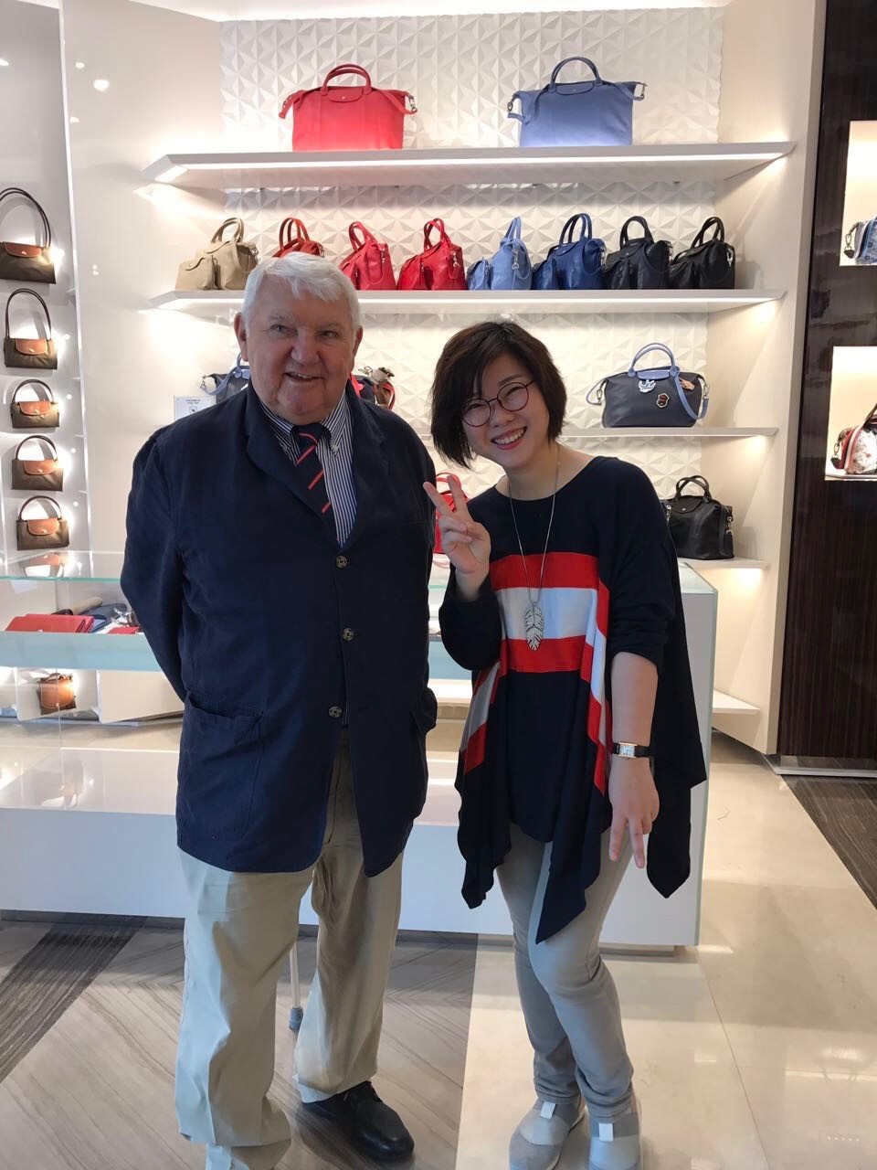 longchamp包70周年,私奔年轻时候唱的