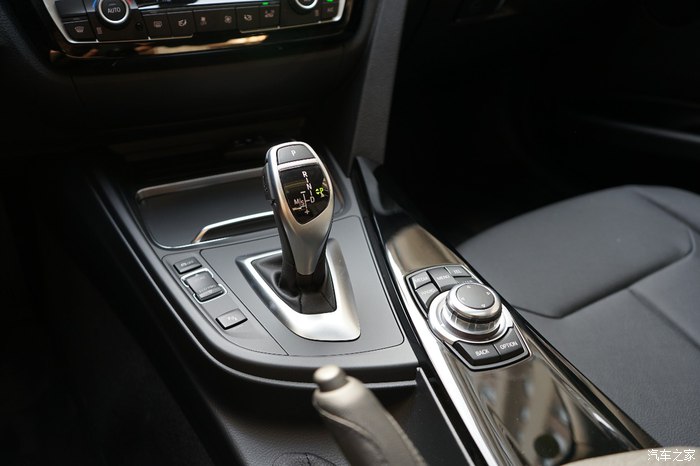 2017款宝马320lim运动试驾,19款宝马320lim运动曜夜版