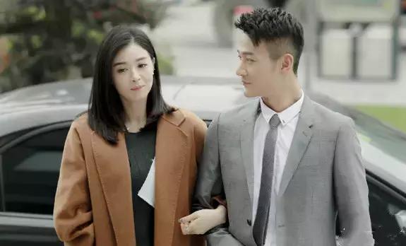 欢乐颂二小包总,欢乐颂2小包总向安迪求婚高甜