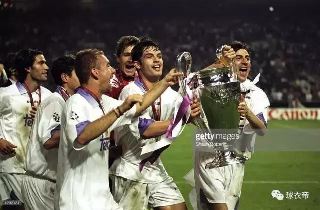 皇马球迷文化底蕴,皇马17-18赛季球衣解读